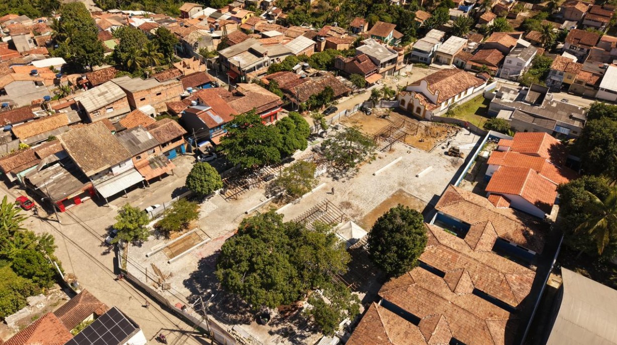 Prefeitura de Porto Seguro revitaliza Praça do bairro Santigo, em Arraial d’Ajuda