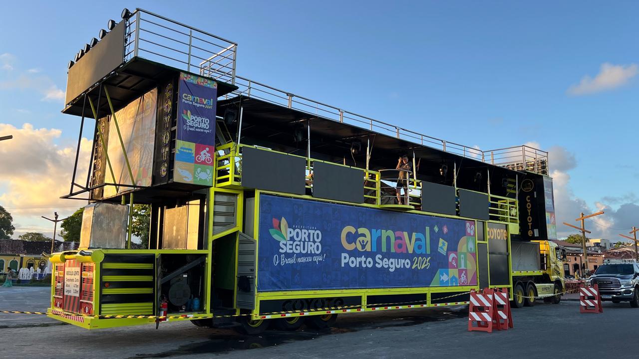 Porto Seguro abre o Carnaval com Natanzinho e uma explosão de Axé