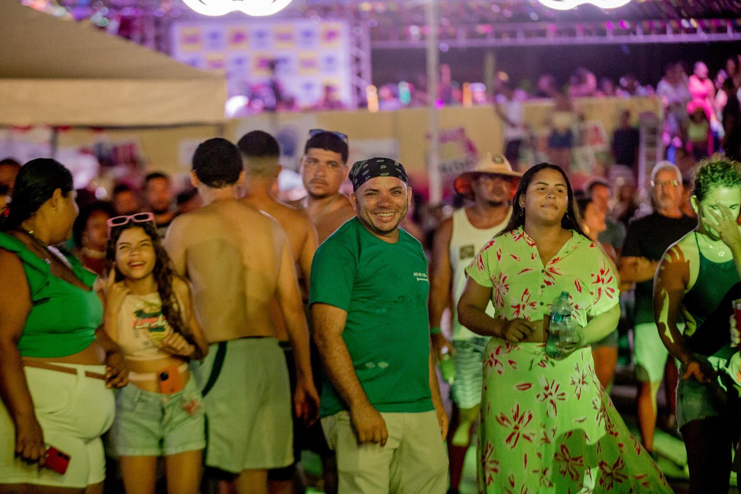 Cabrália Folia reúne multidões e aquece a economia local